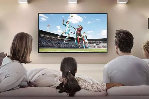 The Ultimate Guide to Xfinity Internet: Plans, WiFi Options, and Deals in 2025 family_tv_time-1024x538