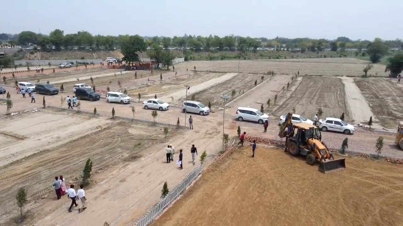 Plot Near Jewar Airport