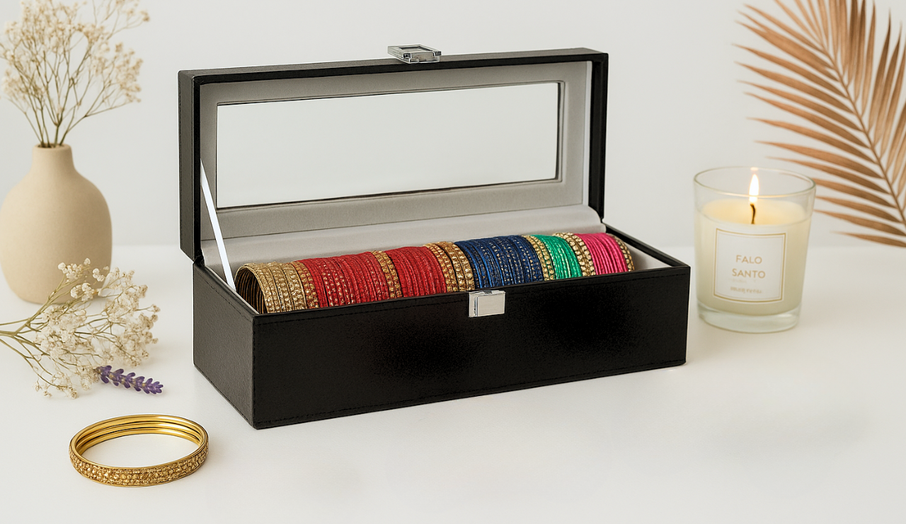 Single Bangle Box by La Trove – Velvet Bangle Organizer with Elegant Rod Design for Wardrobe Storage.